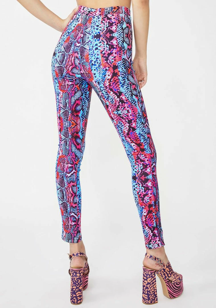 Promo โค๏ธ Elsie & Fred Bottoms Rodeo Blue Snakeskin Print Leggings ๐ 6 Elsie & Fred Bottoms Rodeo Blue Snakeskin Print Leggings